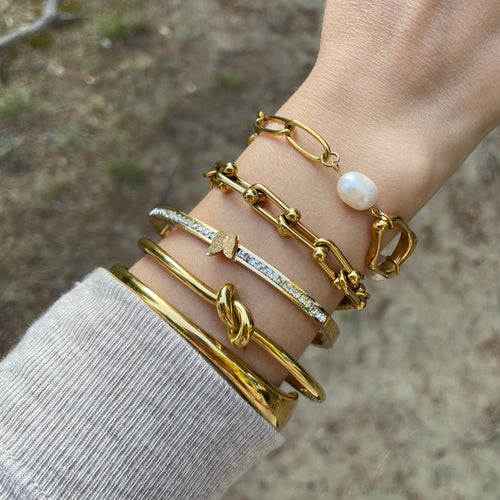 Alira · Armreifen mit Knoten Detail · 18k vergoldet
