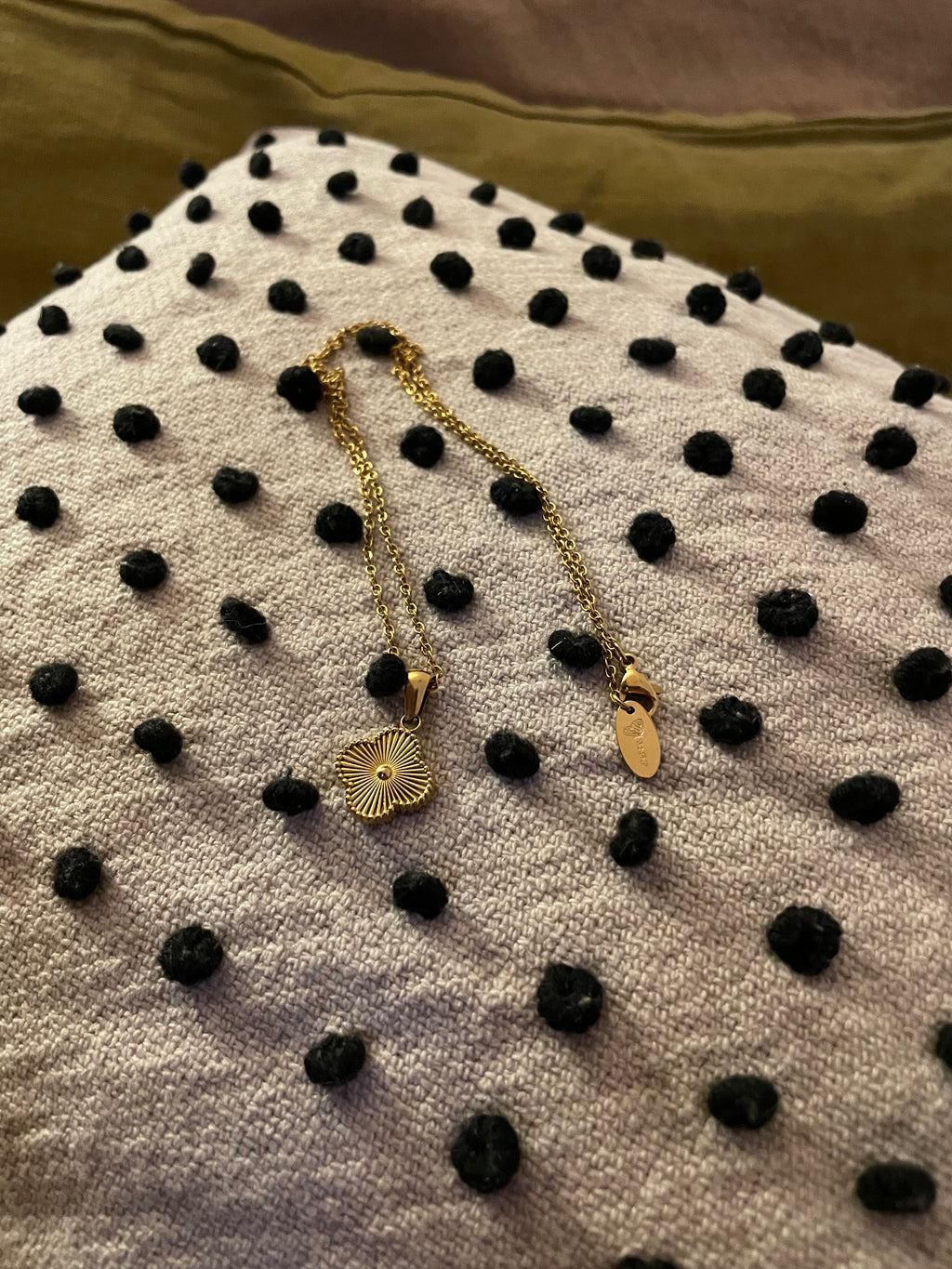 Clover · Initial · Perlmutt Charm