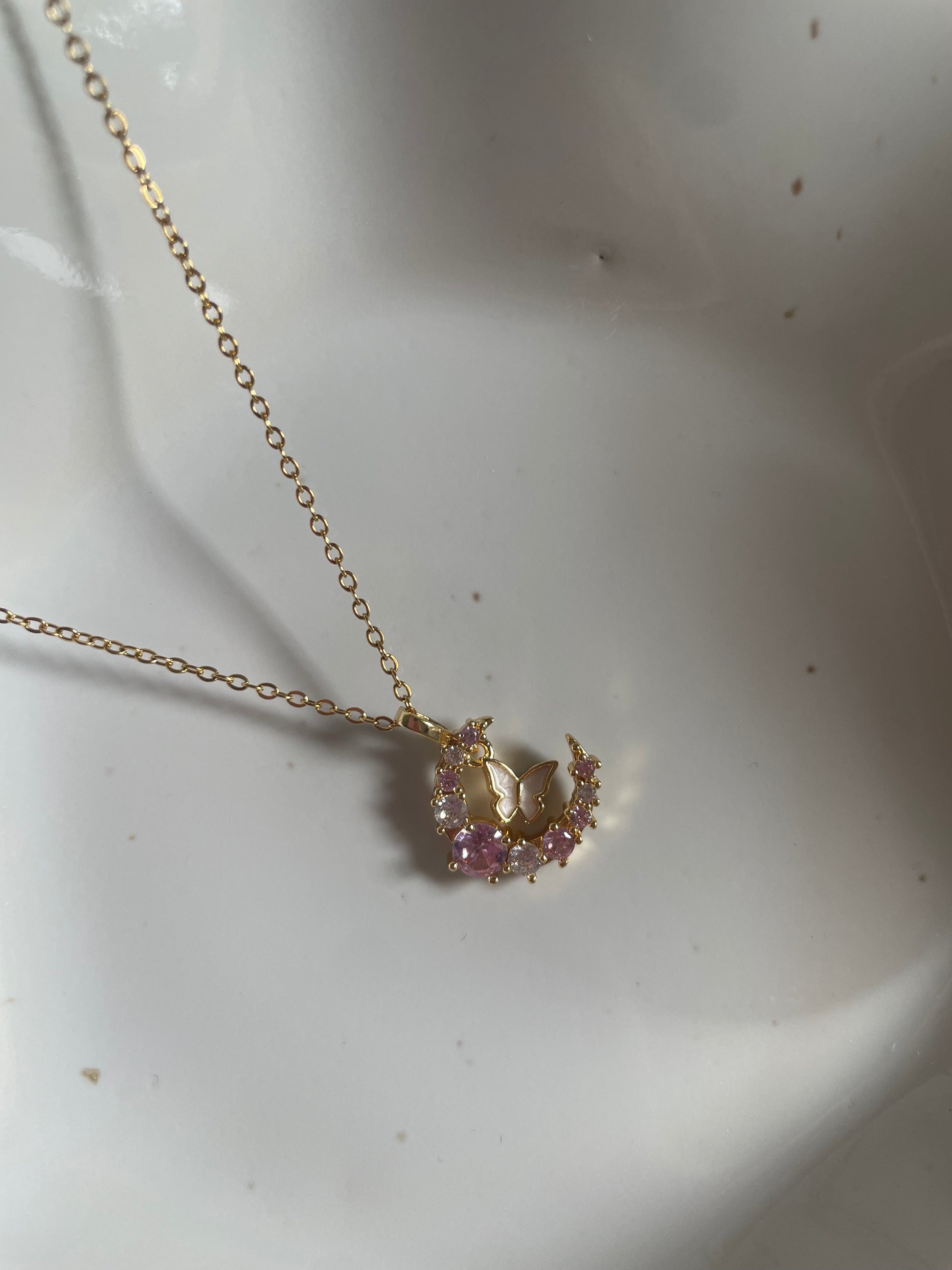 Amar · Butterfly pendant in the moon · 18k gold plated
