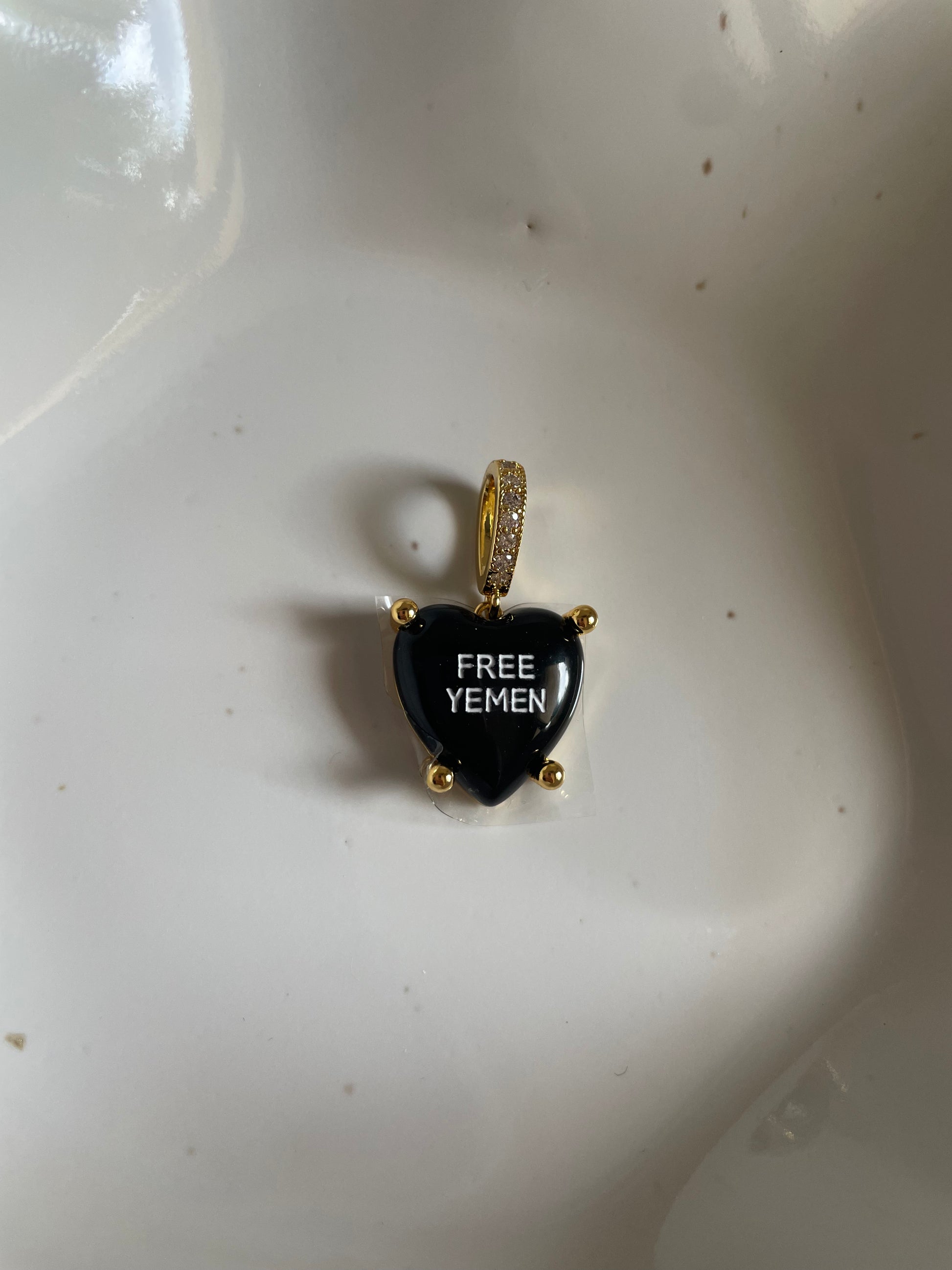 YUNALY "Free Yemen" Charm