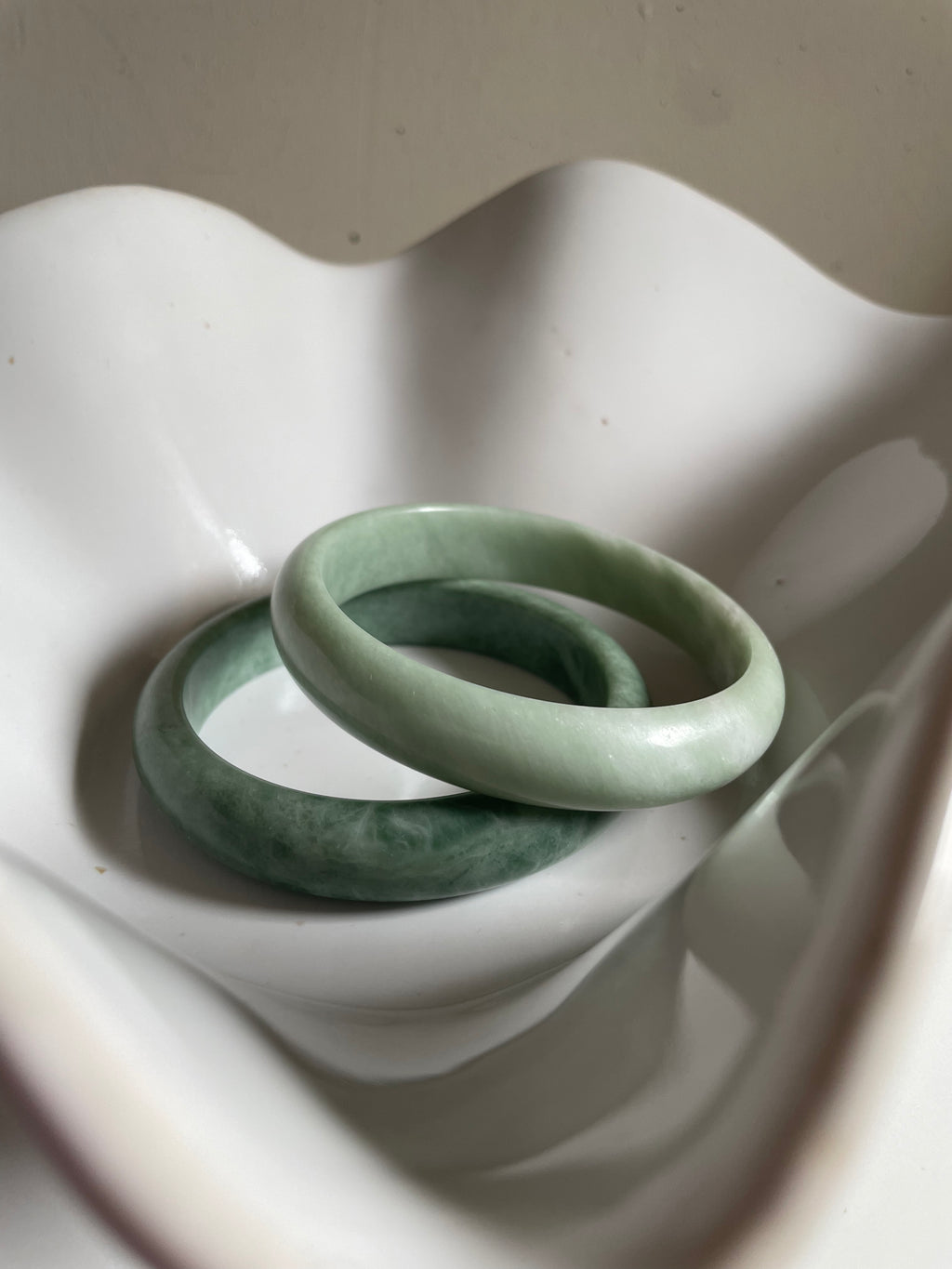 Y U N A L Y · JADE · Armreif aus echtem Naturstein · Limited Edition