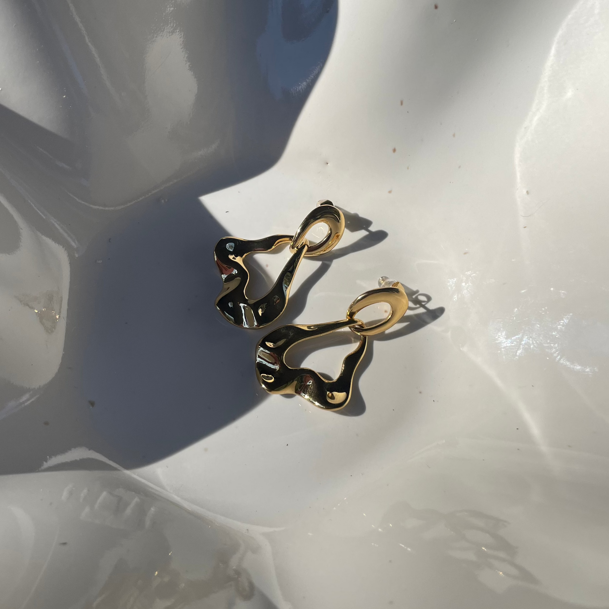 Mira Gold · 18k vergoldet · Oval Ohrringe